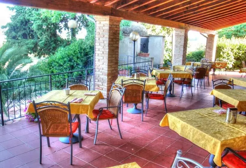 فندق Residence Villa Rioddi