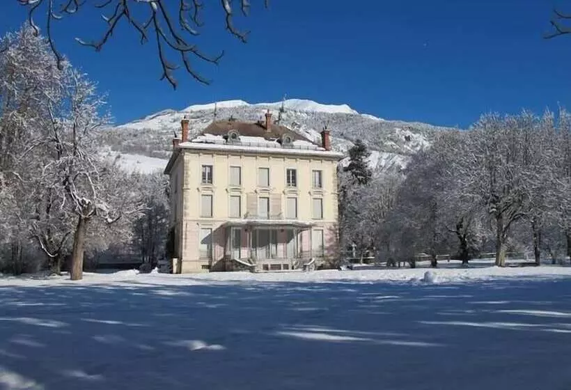 ホテル Restaurant La Lauzétane