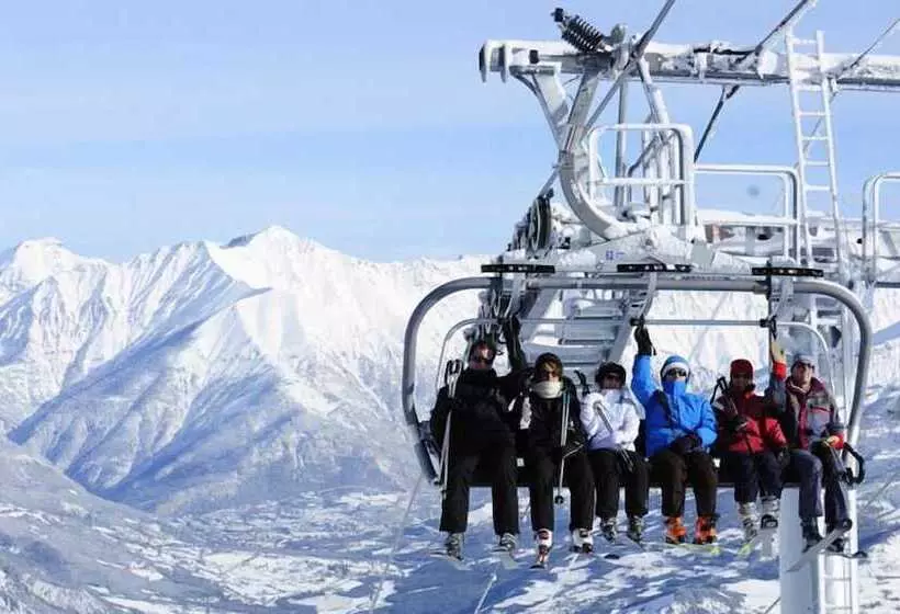 ホテル Restaurant La Lauzétane