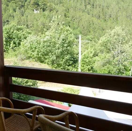 ホテル Restaurant La Lauzétane