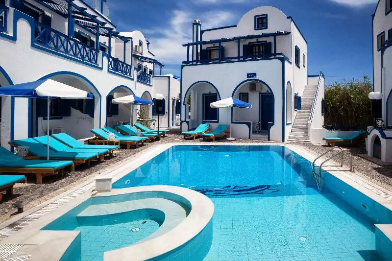 ホテル Roula Villa