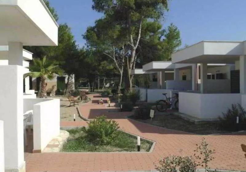 هتل Villaggio Le Diomedee