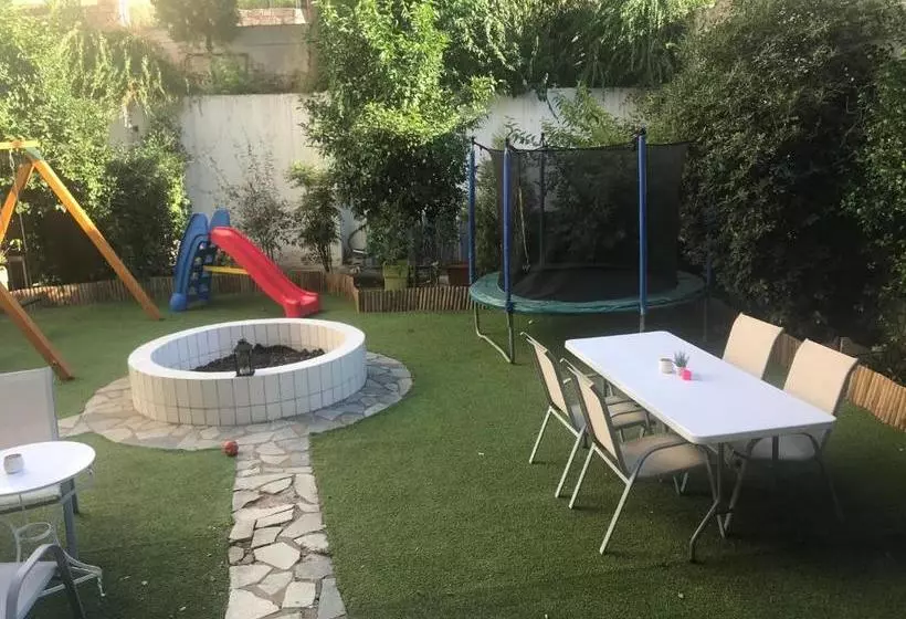 בית מלון כפרי Levadia