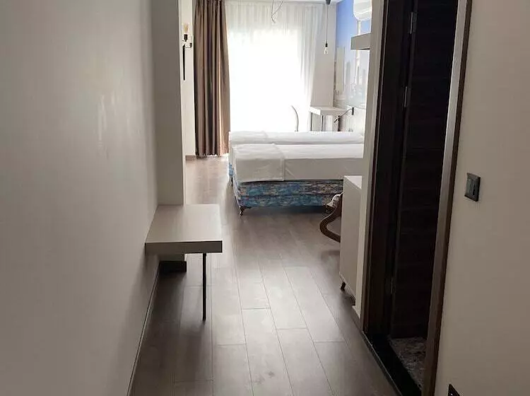 Ofuro World Hotel Spa