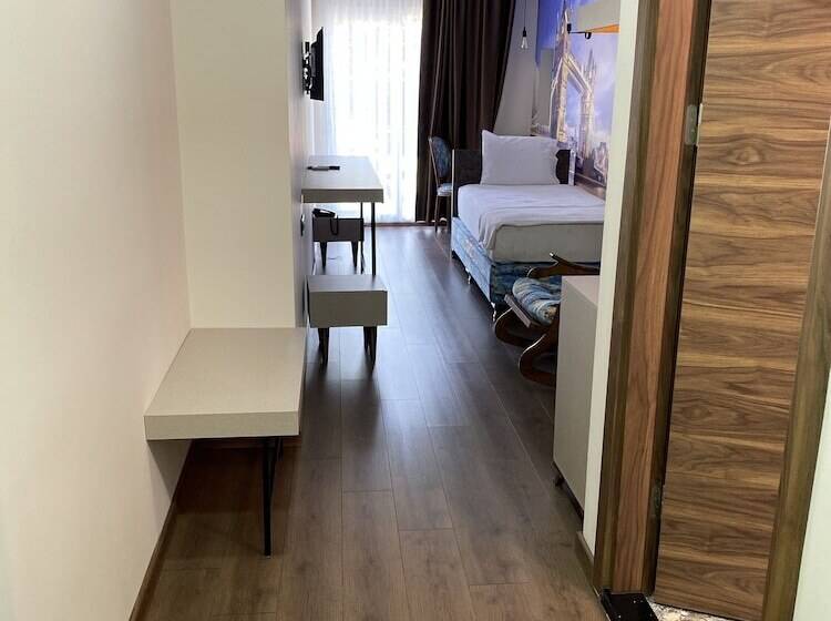 Ofuro World Hotel Spa