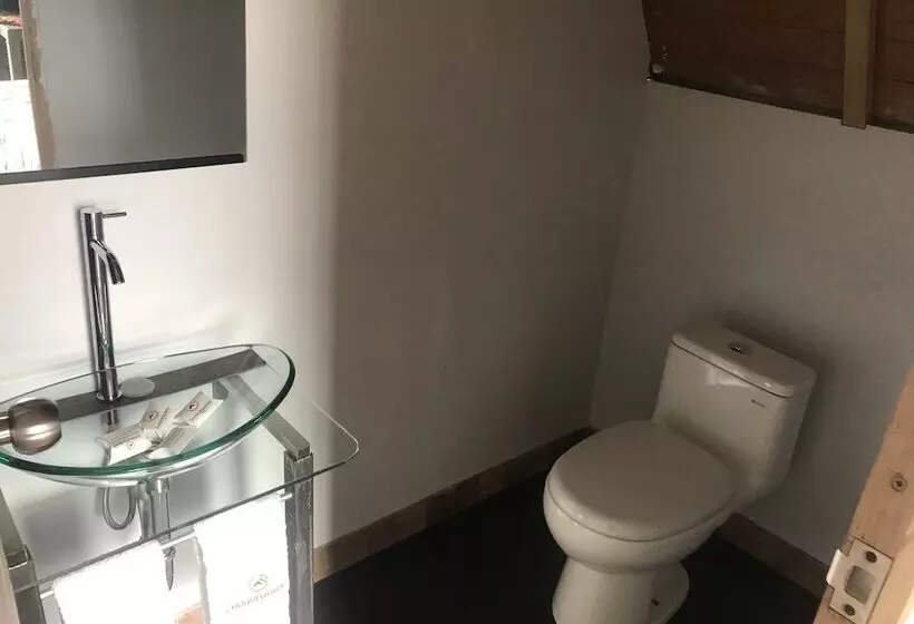 ホテル Choquequirao Sanctuary Lodge