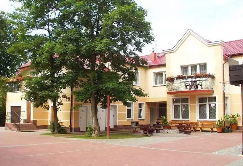 Hotelli Osrodek Kolonijno Wczasowy Skaut