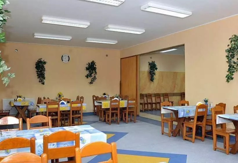 Hotelli Osrodek Kolonijno Wczasowy Skaut