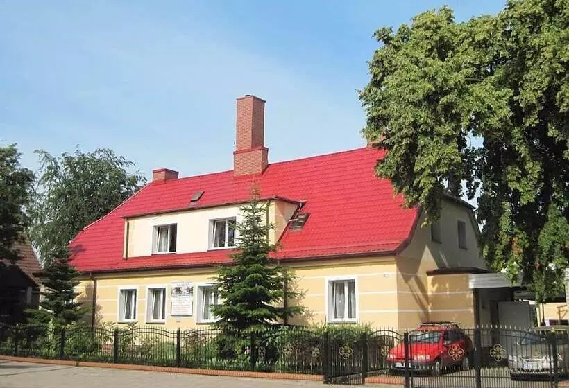 Hotelli Osrodek Kolonijno Wczasowy Skaut