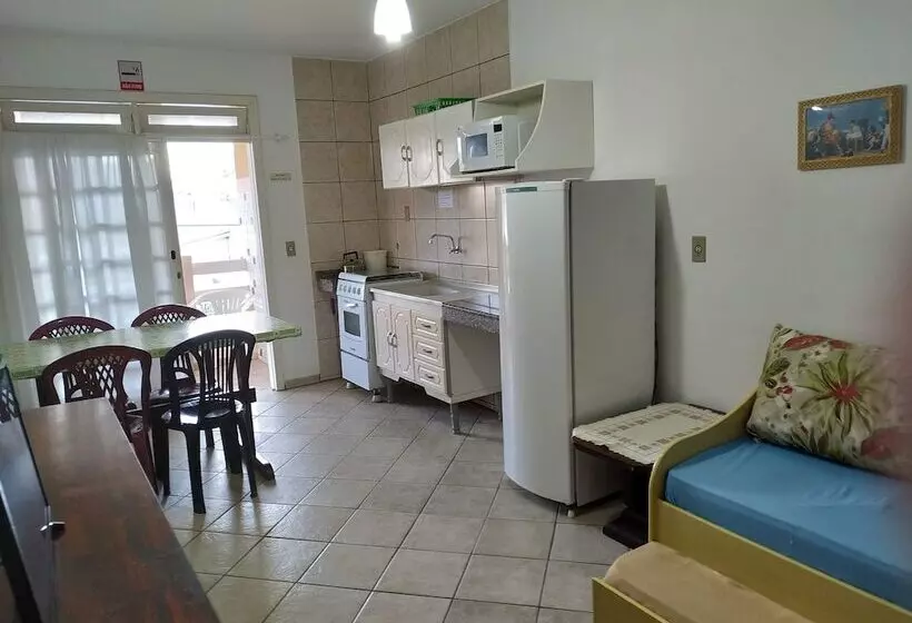 ホテル Residencial Praia Bombas