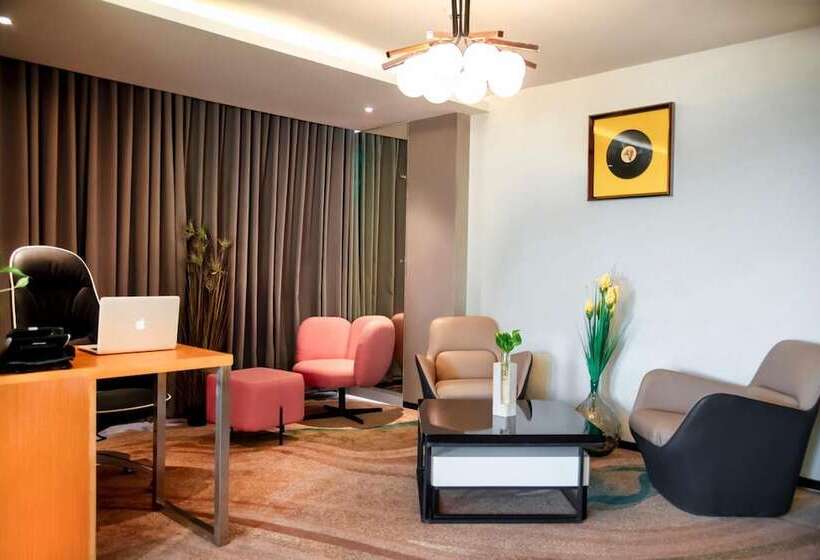 בית מלון כפרי The Regnant