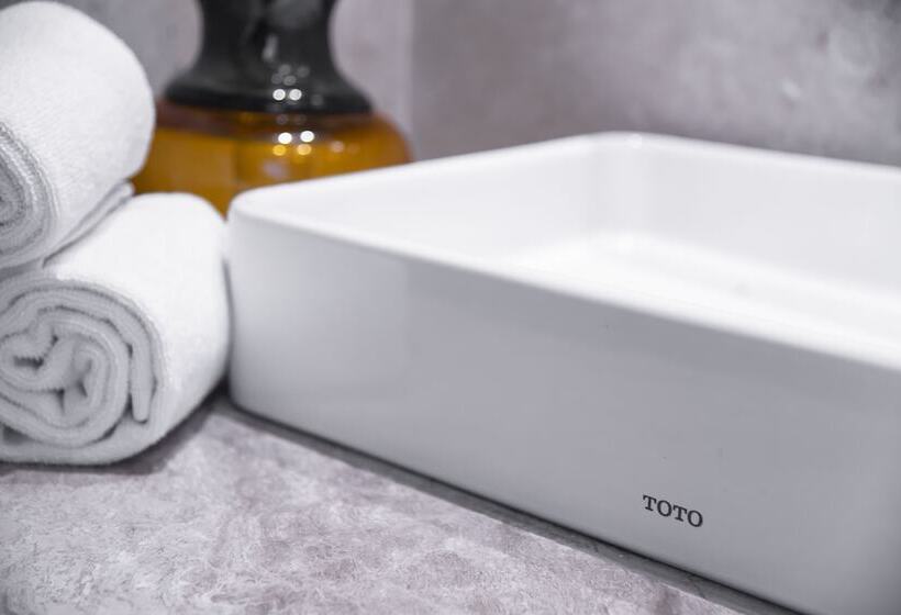 בית מלון כפרי The Regnant