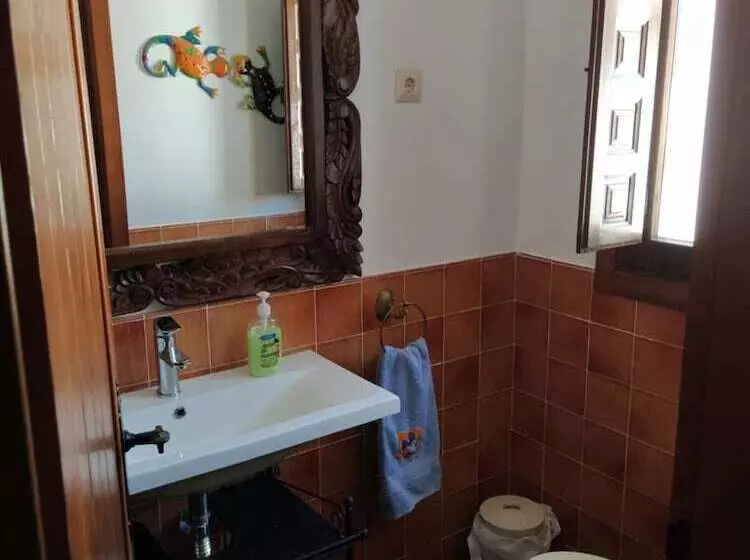 Majatalo El Sueño De Lucrecia