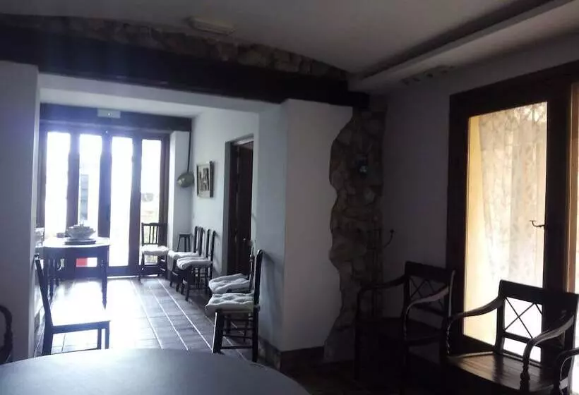 Majatalo El Sueño De Lucrecia