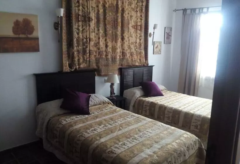 Majatalo El Sueño De Lucrecia