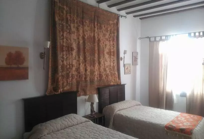 Majatalo El Sueño De Lucrecia