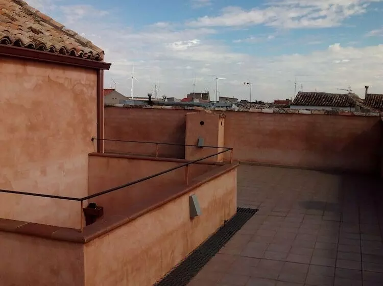 Majatalo El Sueño De Lucrecia