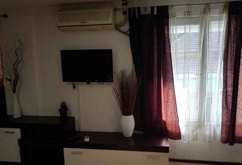 هتل Lira Excellent Nis