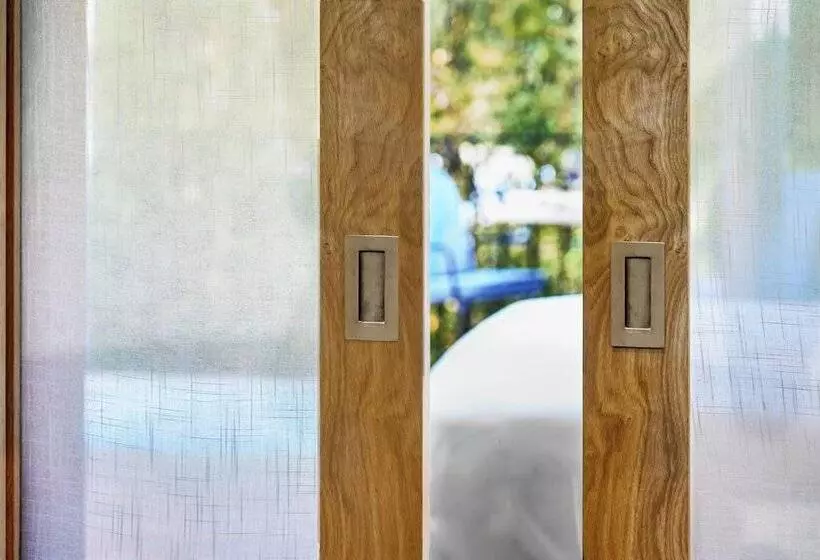 Hotelli Auberge La Coste