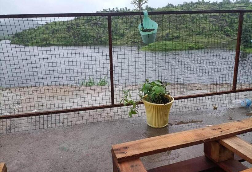 Отель Wait Way Palace Resort