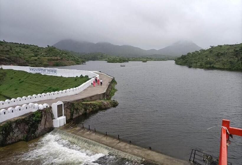 Отель Wait Way Palace Resort