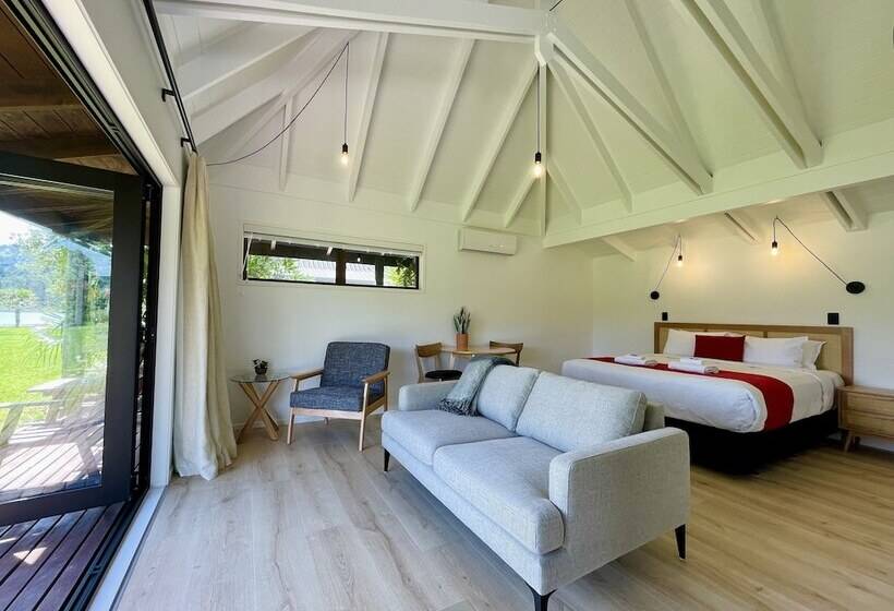 Pacific Harbour Villas