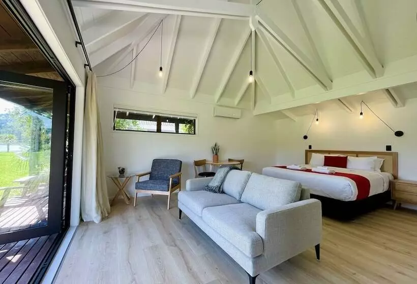 Pacific Harbour Villas