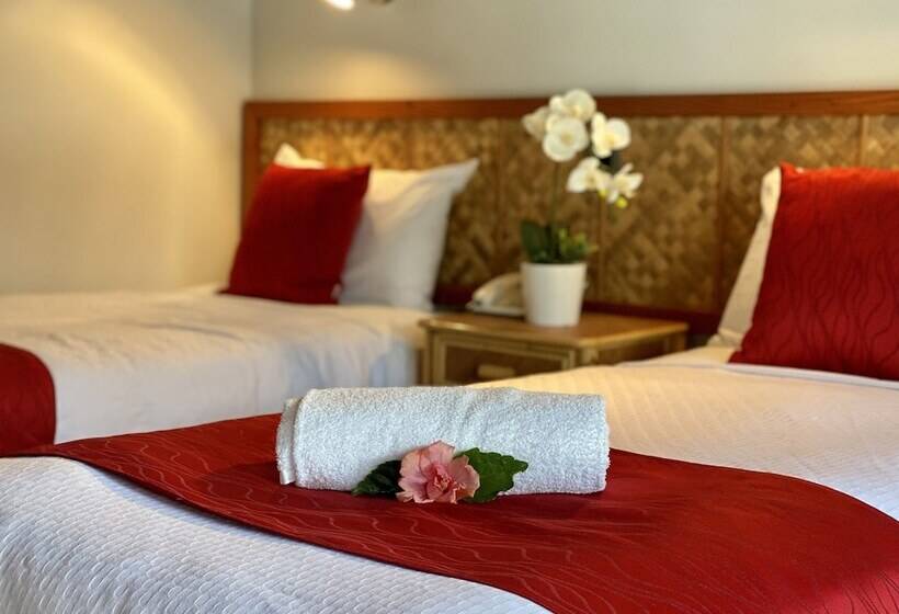 Pacific Harbour Villas