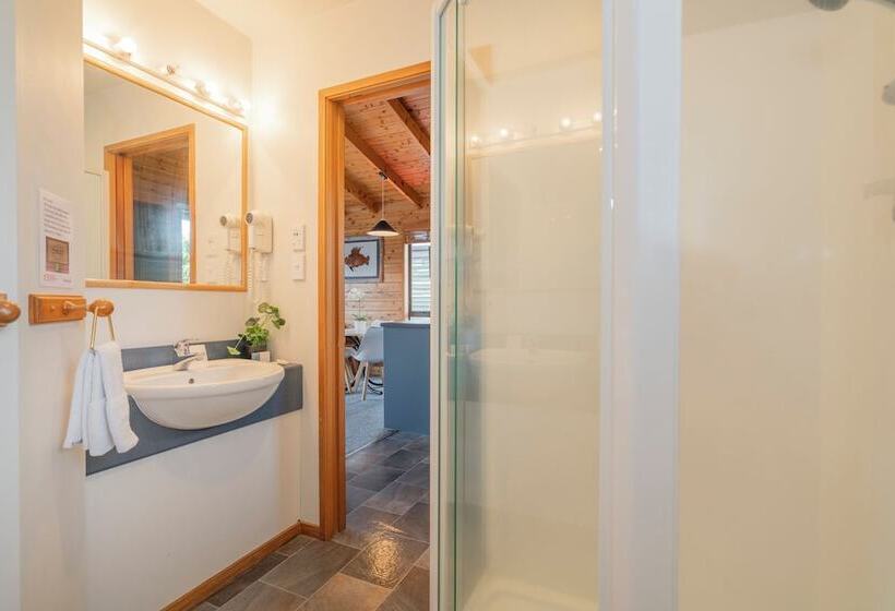 Pacific Harbour Villas