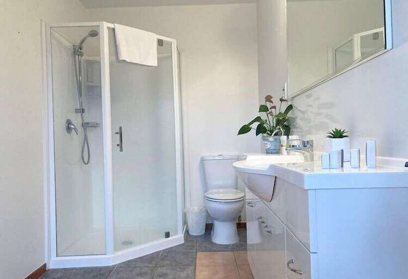 Pacific Harbour Villas