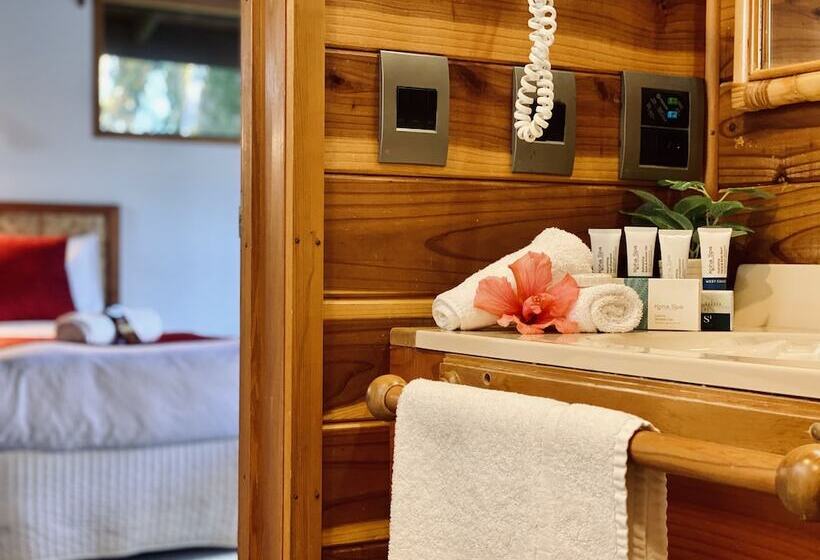 Pacific Harbour Villas