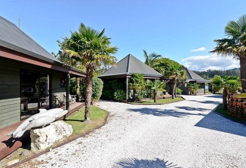 Pacific Harbour Villas