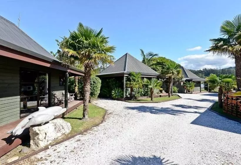 Pacific Harbour Villas