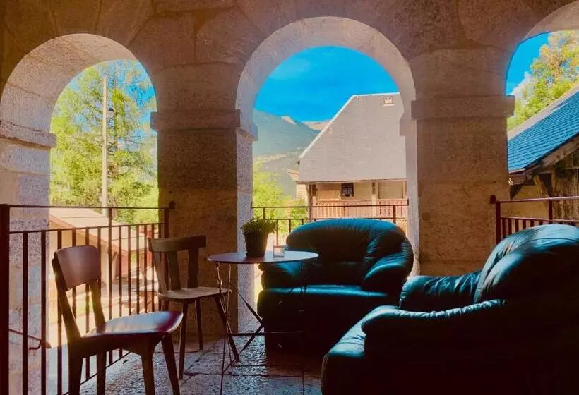 اقامتگاه Le Pavillon Des Officiers