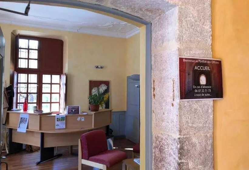 اقامتگاه Le Pavillon Des Officiers