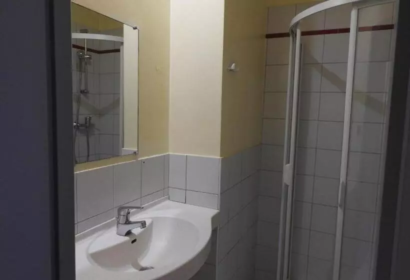 اقامتگاه Le Pavillon Des Officiers