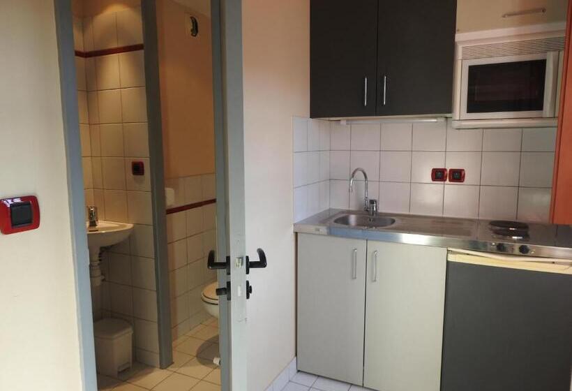 إقامة Le Pavillon Des Officiers