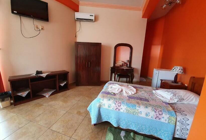 בית מלון כפרי El Cristo