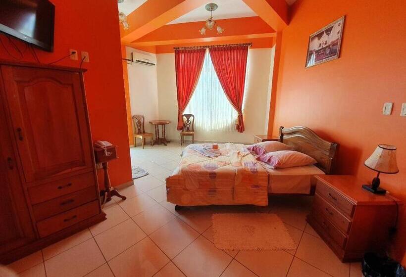 בית מלון כפרי El Cristo