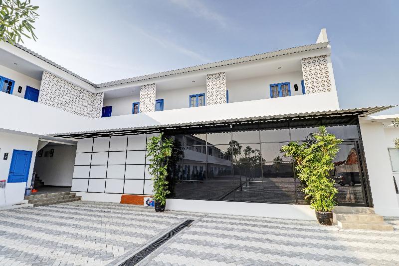 فندق Oyo 90510 Sand S Residence