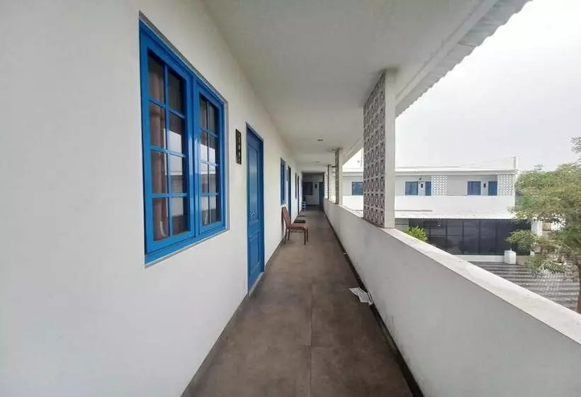 Hotelli Oyo 90510 Sand S Residence