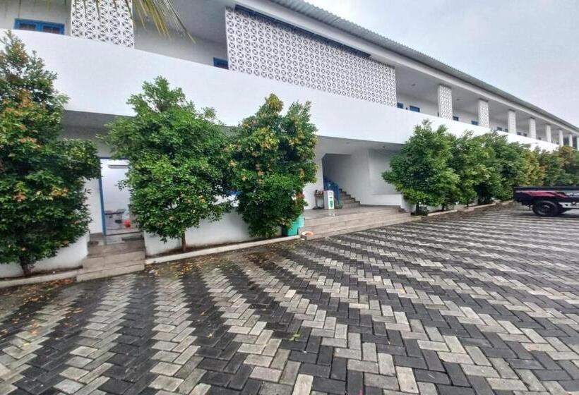 فندق Oyo 90510 Sand S Residence