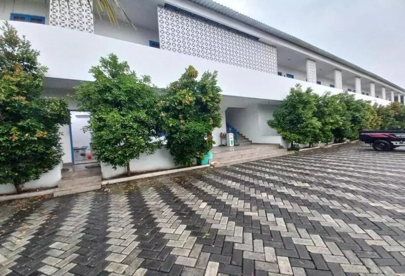 Hotelli Oyo 90510 Sand S Residence