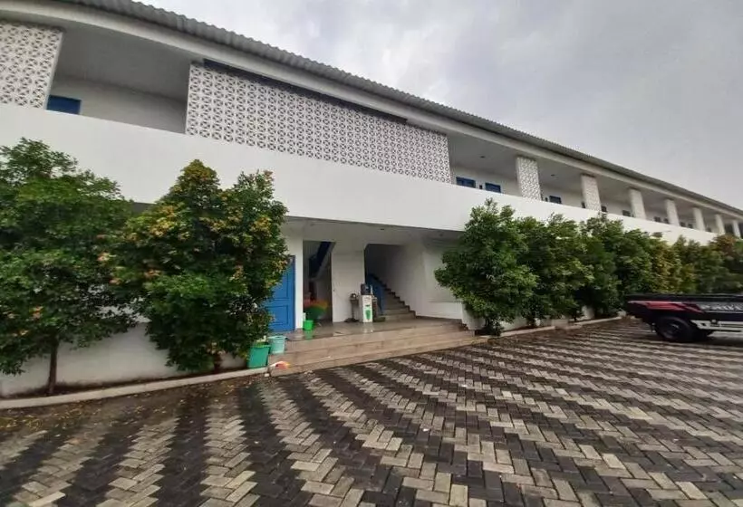 Hotelli Oyo 90510 Sand S Residence