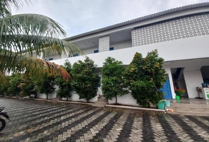 فندق Oyo 90510 Sand S Residence