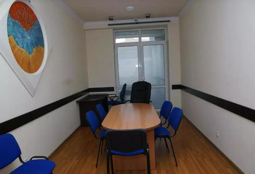 هاستل Panorama Hotel On Baghramyan Avenue