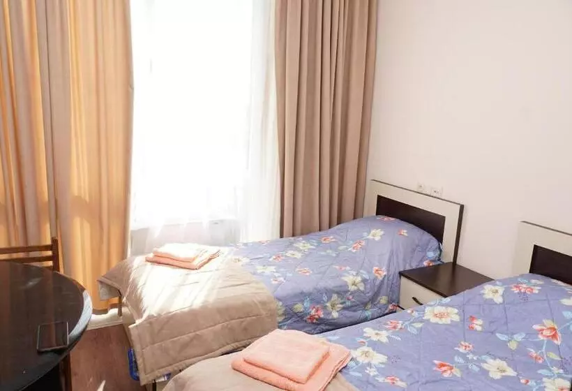 هاستل Panorama Hotel On Baghramyan Avenue
