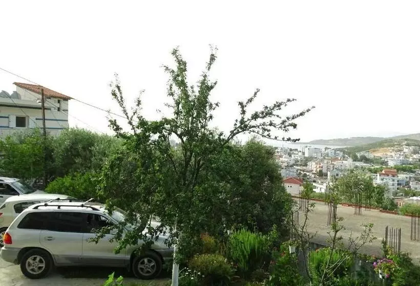 Garden Vila Ermali