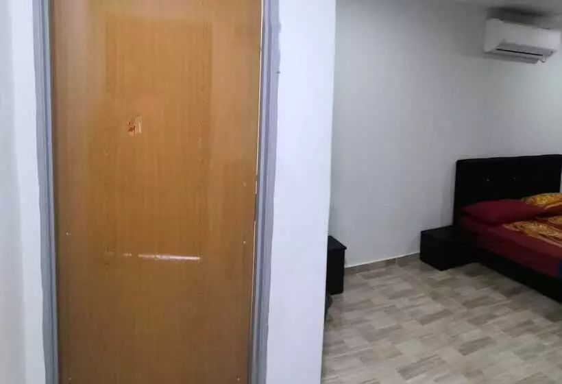 ホテル Oyo 90272 Alang Bonda Chalet