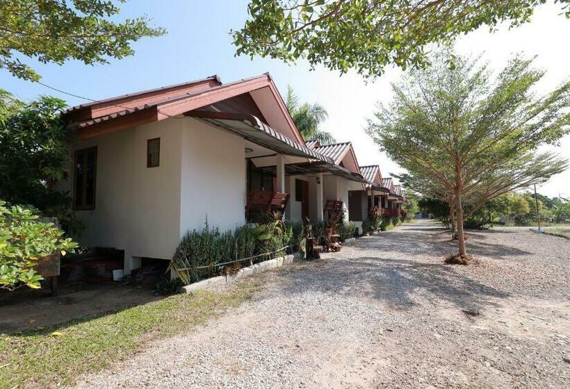 Oyo 553 Kongsup Resort